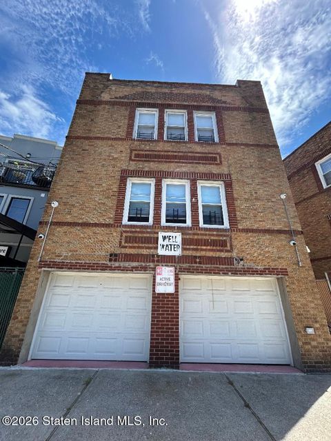 Photo of 40 Hancock Street, Staten Island, NY 10305 (MLS # 2602879)