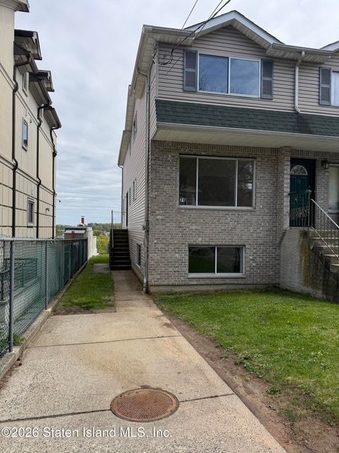Photo of 71 Starbuck Street, Staten Island, NY 10304 (MLS # 2602106)