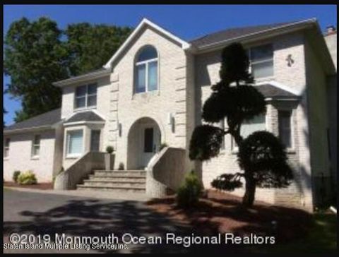 Photo of 5 Joyce Court, Manalapan, NJ 07726 (MLS # 2400922)