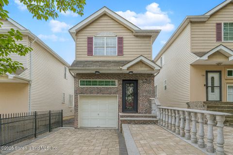 Photo of 20 Winter Avenue, Staten Island, NY 10301 (MLS # 2505943)