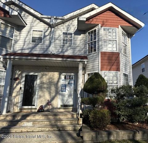 Photo of 473 Collfield Avenue, Staten Island, NY 10314 (MLS # 2602725)