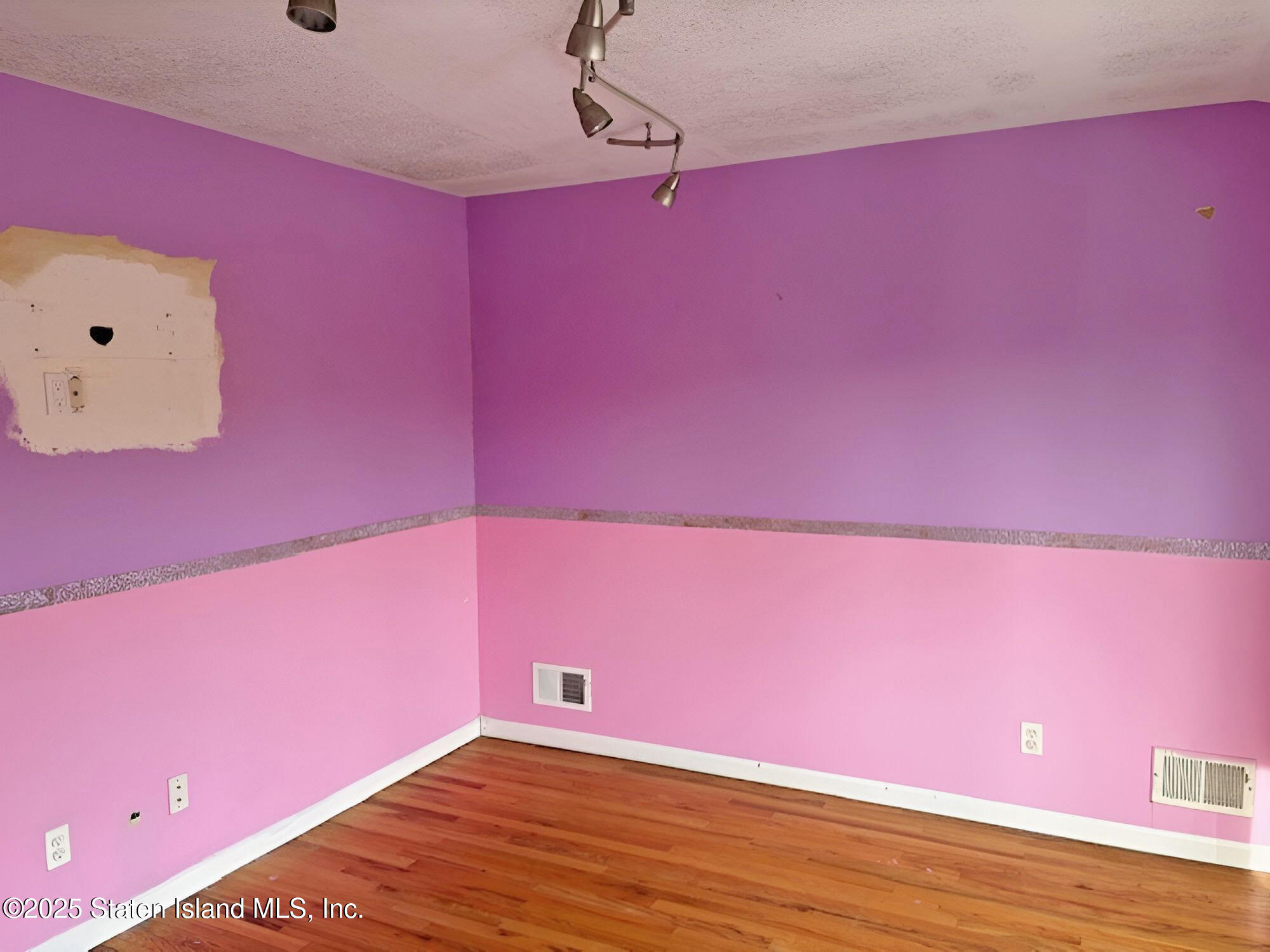 10 Penton Street, Staten Island, New York image 9