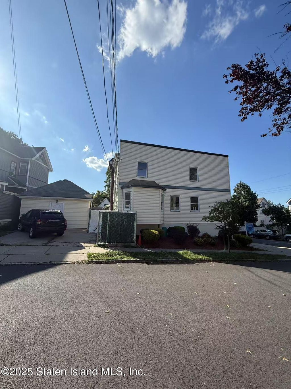 Photo of 262 Maine Avenue, Staten Island, NY 10314 (MLS # 2506285)