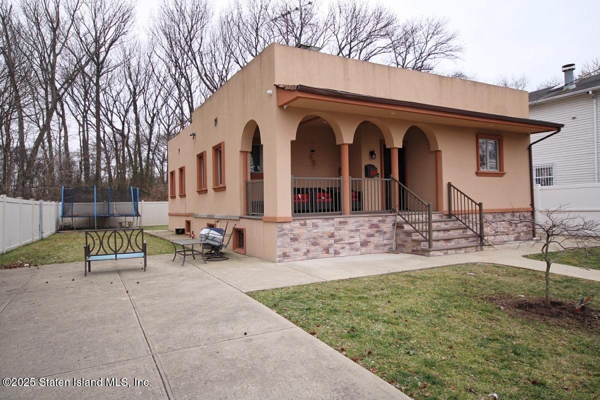 107 Montreal Avenue, Staten Island, New York image 2