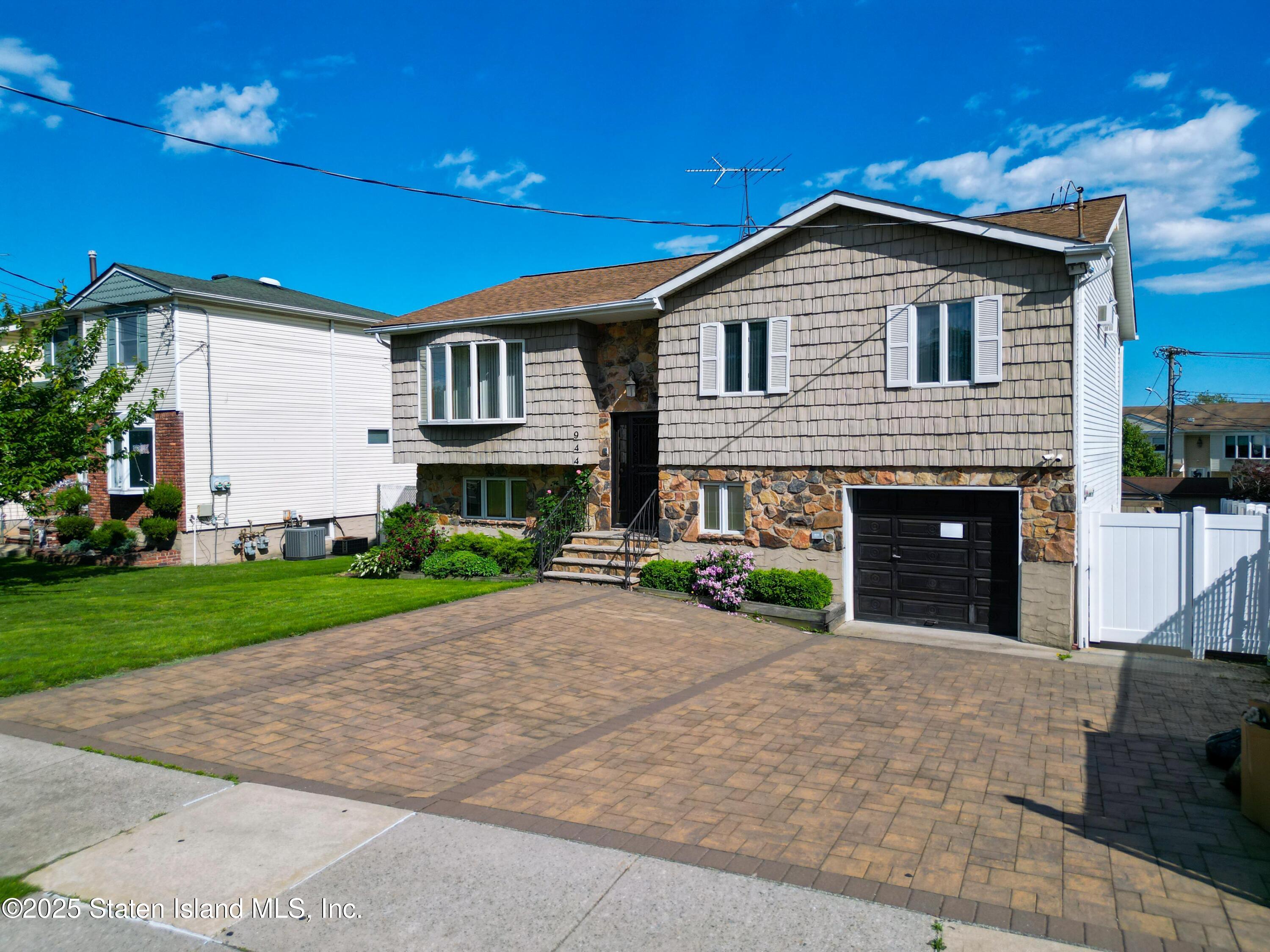 944 Woodrow Road, Staten Island, New York image 3
