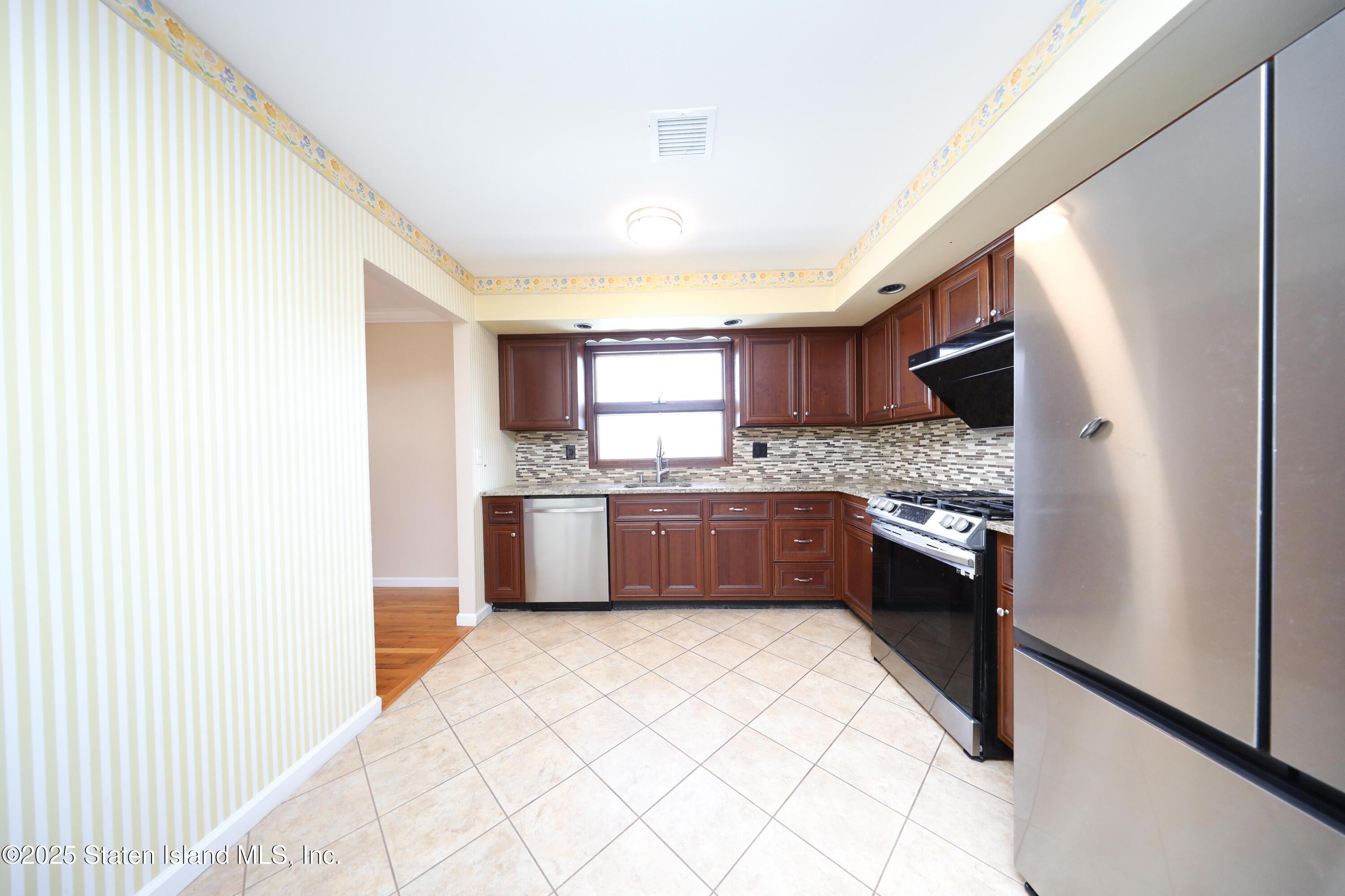 944 Woodrow Road, Staten Island, New York image 11