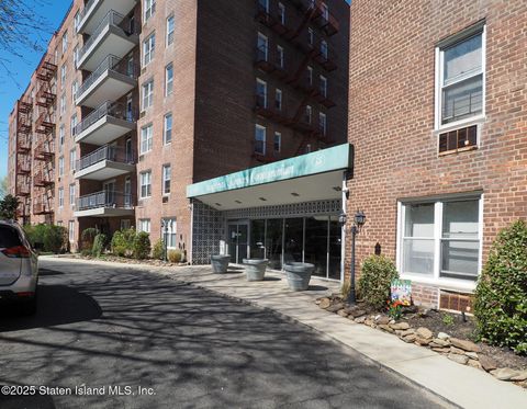 Photo of 55 Austin Place #5p, Staten Island, NY 10304 (MLS # 2500576)