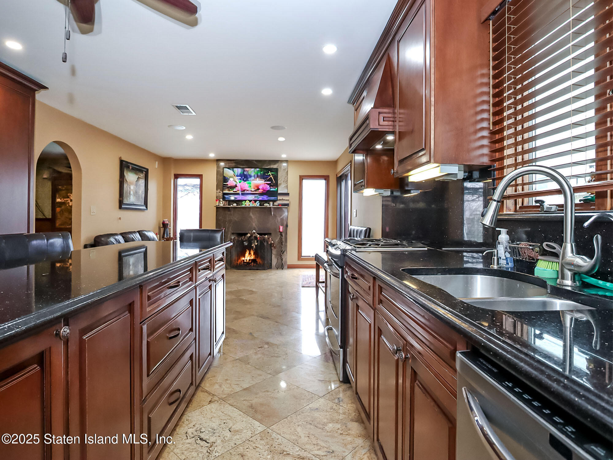 504 Mcclean Avenue, Staten Island, New York image 9