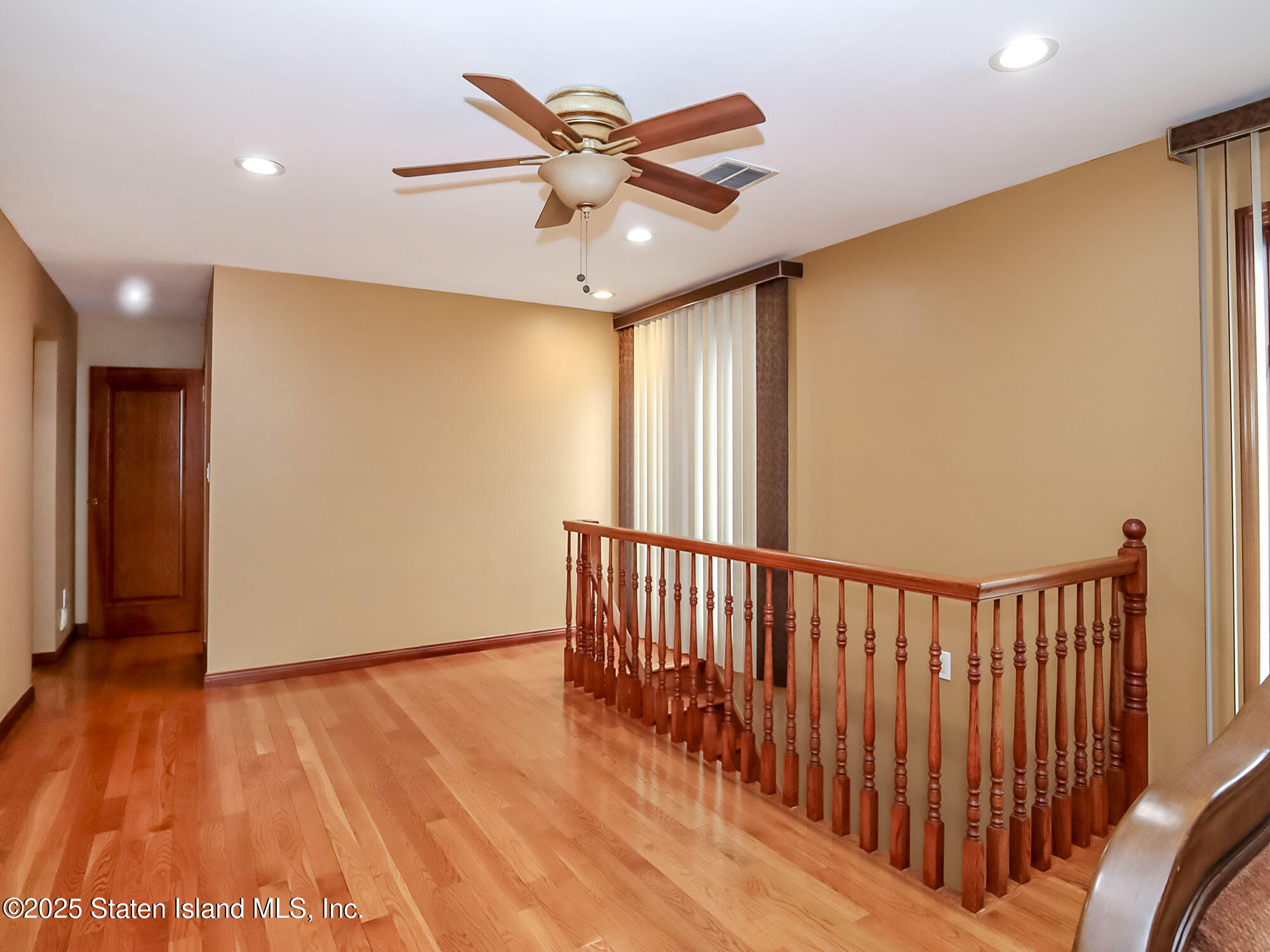 504 Mcclean Avenue, Staten Island, New York image 18