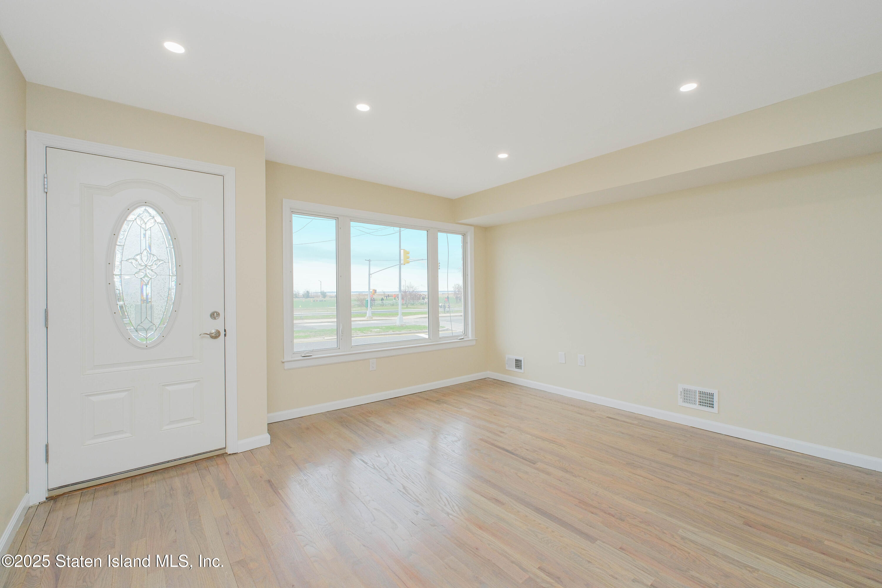 795 Father Capodanno Boulevard, Staten Island, New York image 7