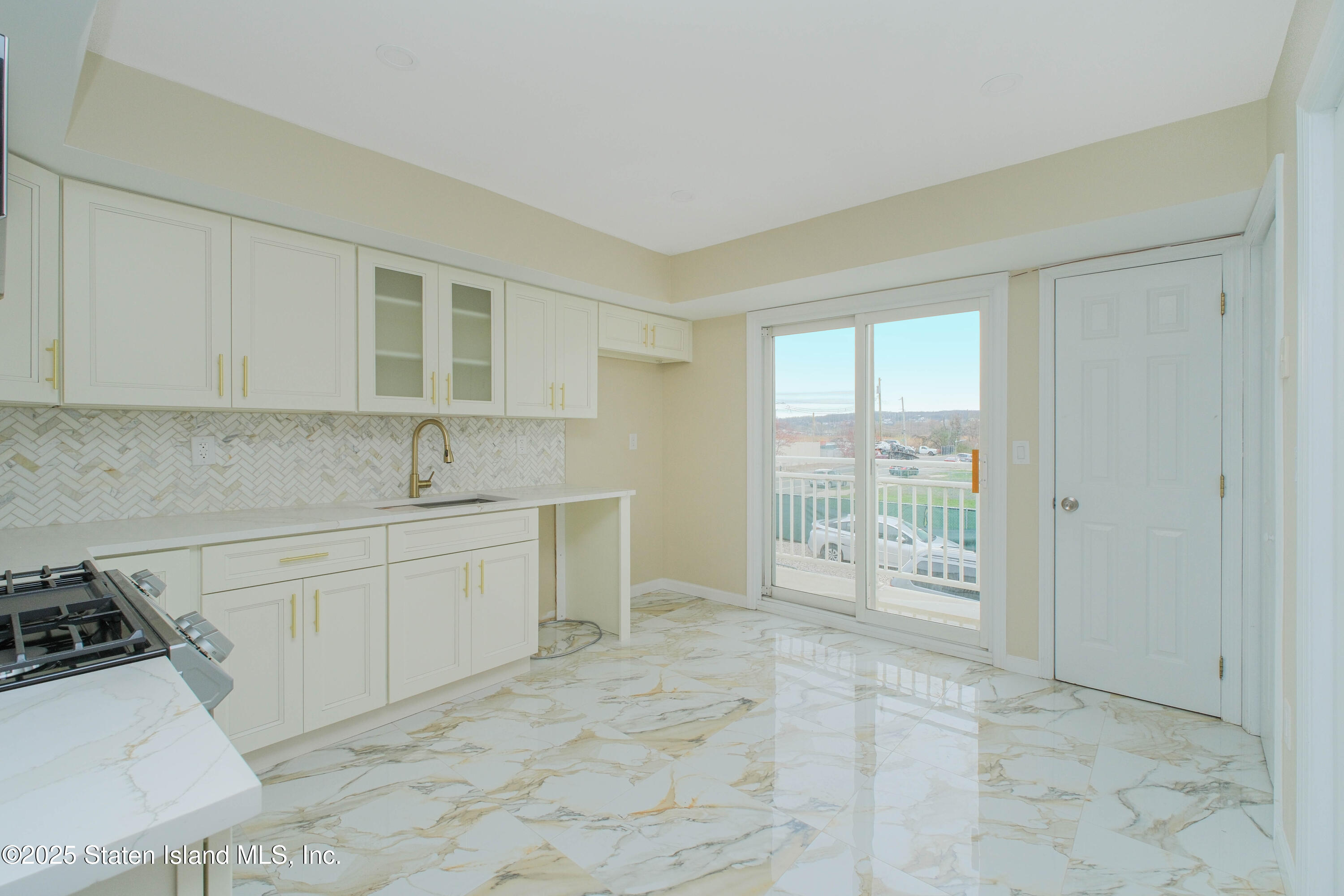 795 Father Capodanno Boulevard, Staten Island, New York image 12