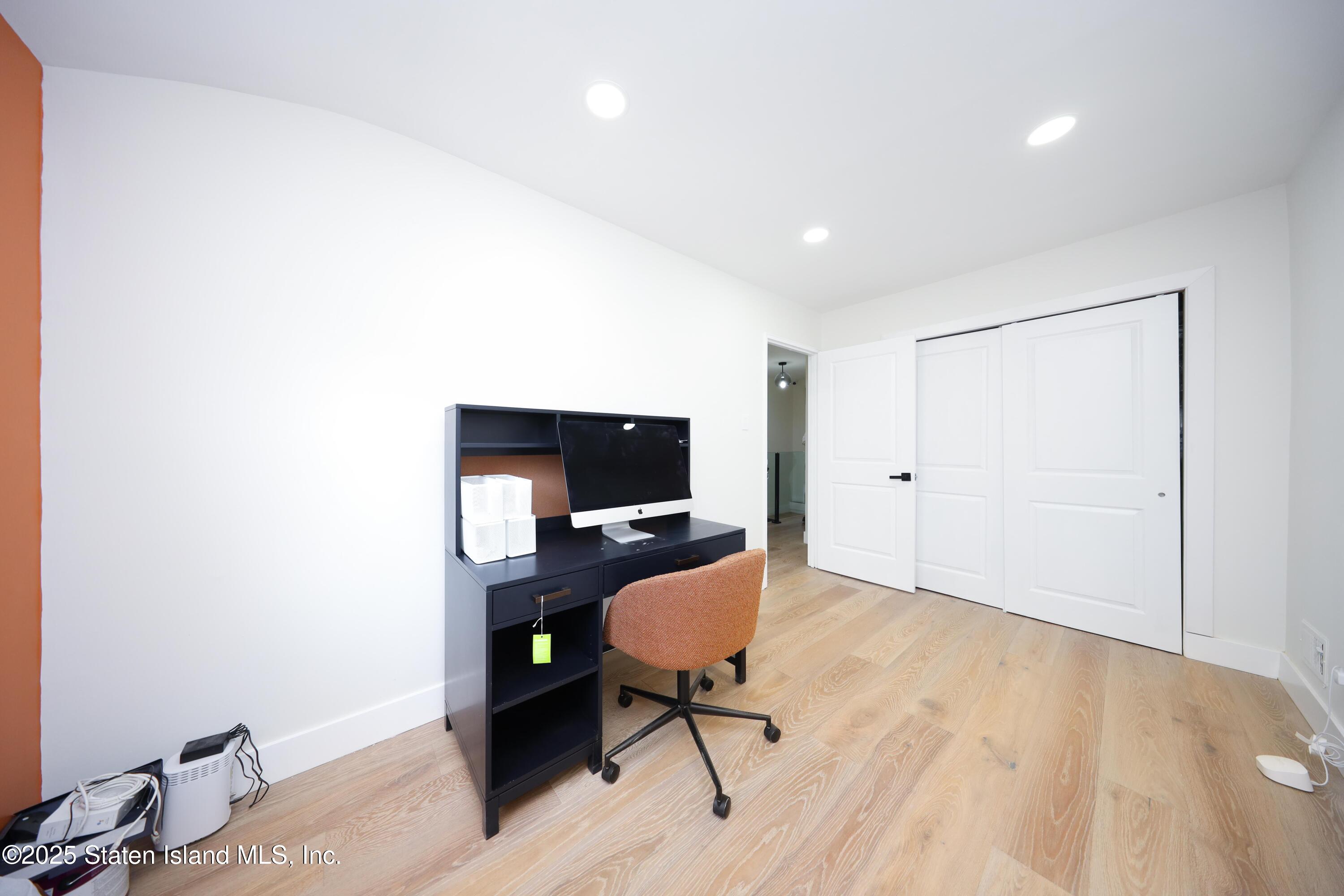 542 Golf View Court, Staten Island, New York image 20