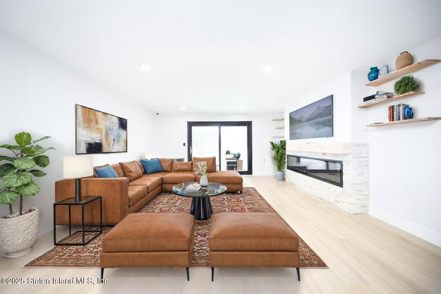 542 Golf View Court, Staten Island, New York image 6
