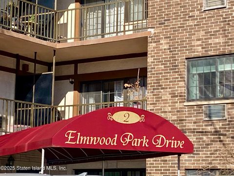 Photo of 2 Elmwood Park Drive #0, Staten Island, NY 10314 (MLS # 2500040)