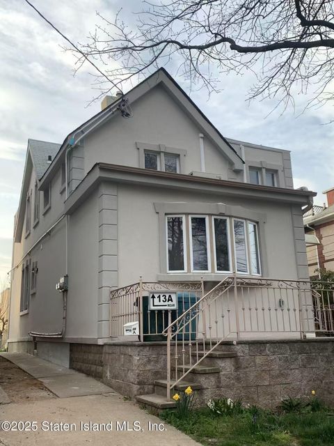 Photo of 13 Hylan Boulevard, Staten Island, NY 10305 (MLS # 2503073)