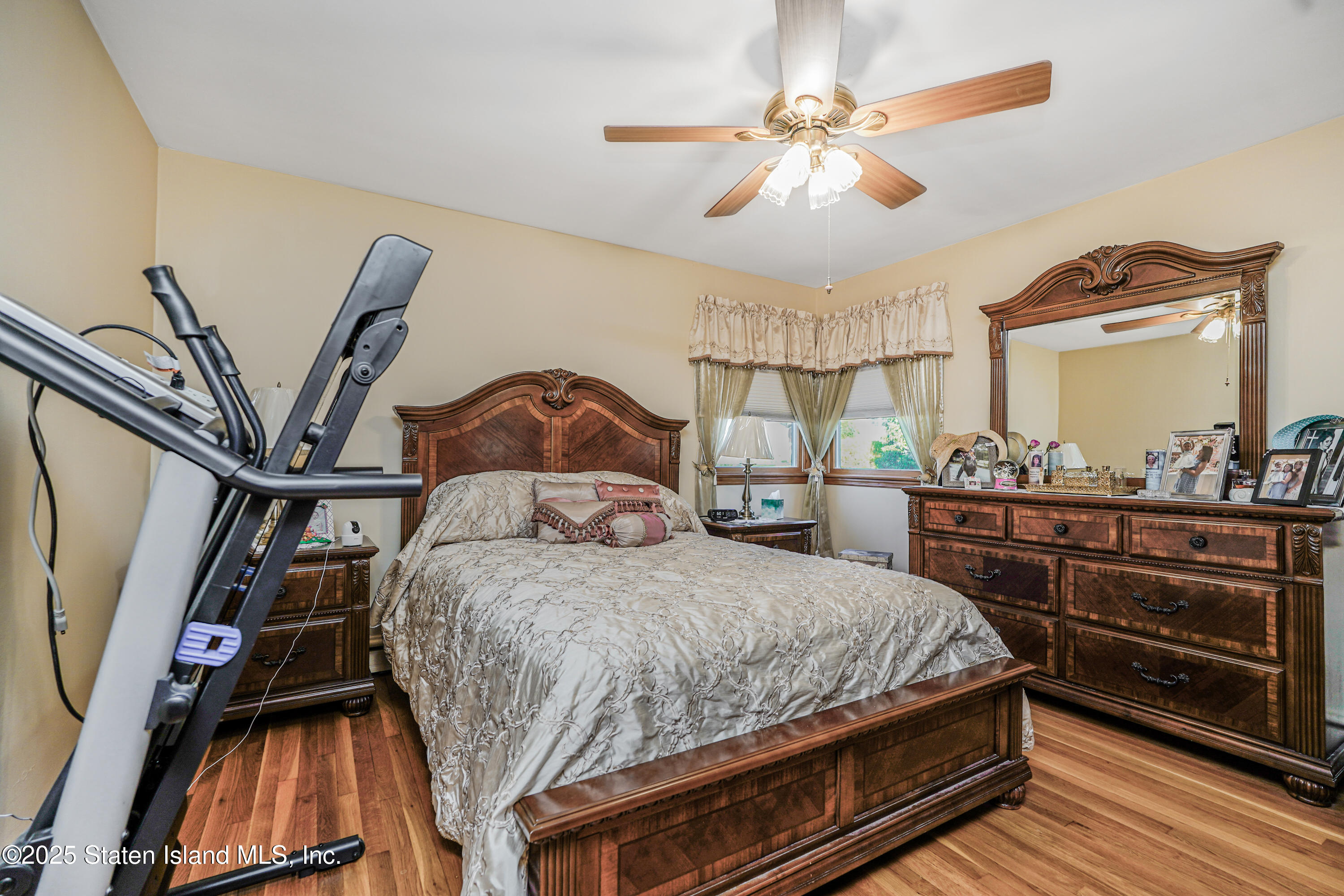109 Burnside Avenue, Staten Island, New York image 17