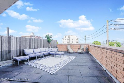 Photo of 155 Bay Street #2l, Staten Island, NY 10301 (MLS # 2503894)