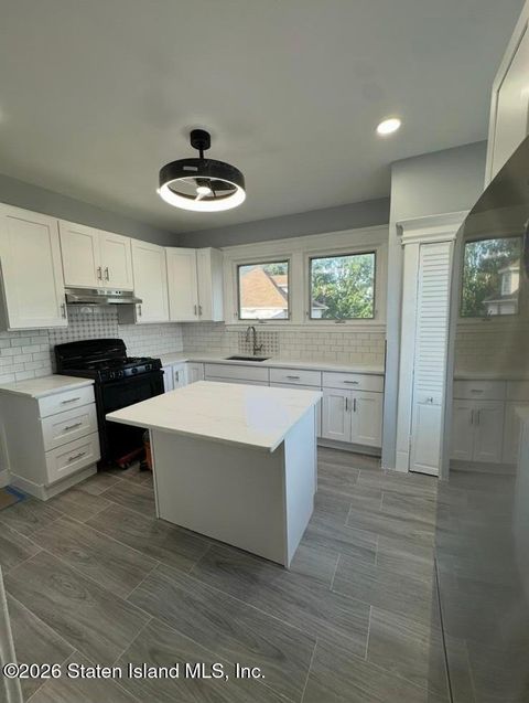 Photo of 291 Potter Avenue #2, Staten Island, NY 10314 (MLS # 2600201)