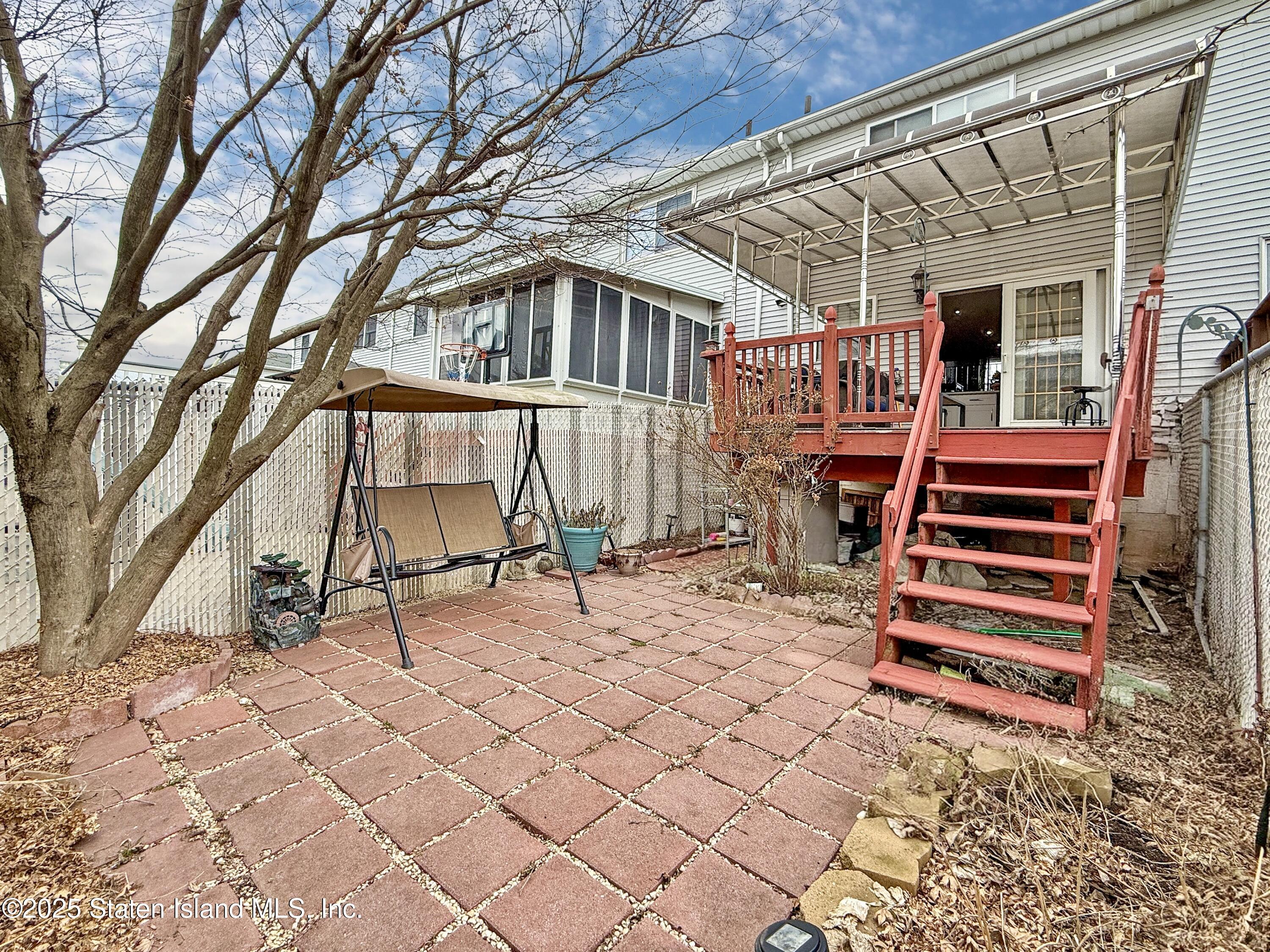 157 Lorraine Loop, Staten Island, New York image 21