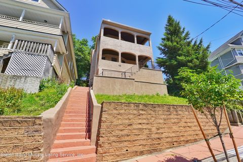 Photo of 223 Westervelt Avenue, Staten Island, NY 10301 (MLS # 1163002)