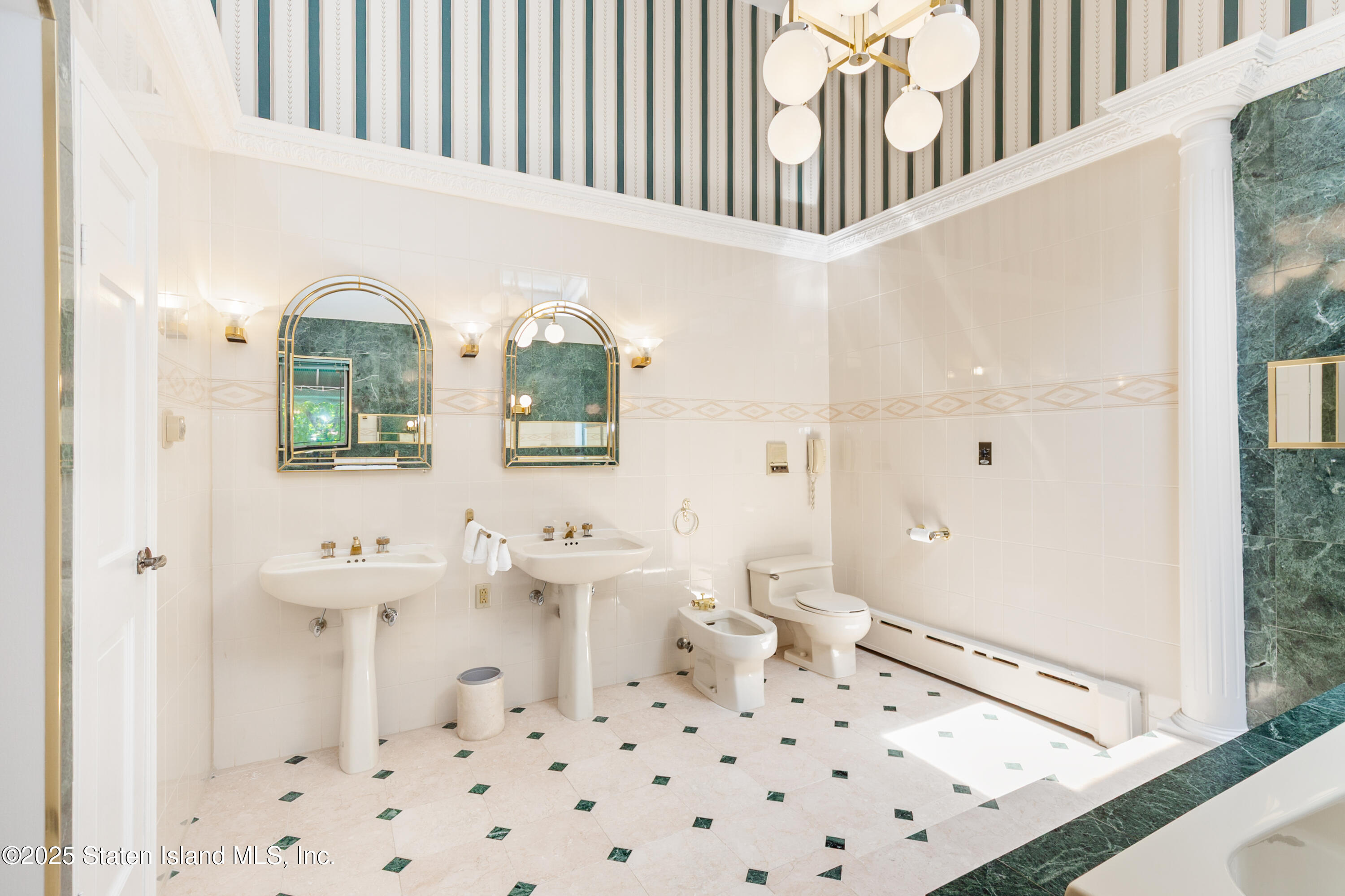 110 Wadsworth Road, Staten Island, New York image 46