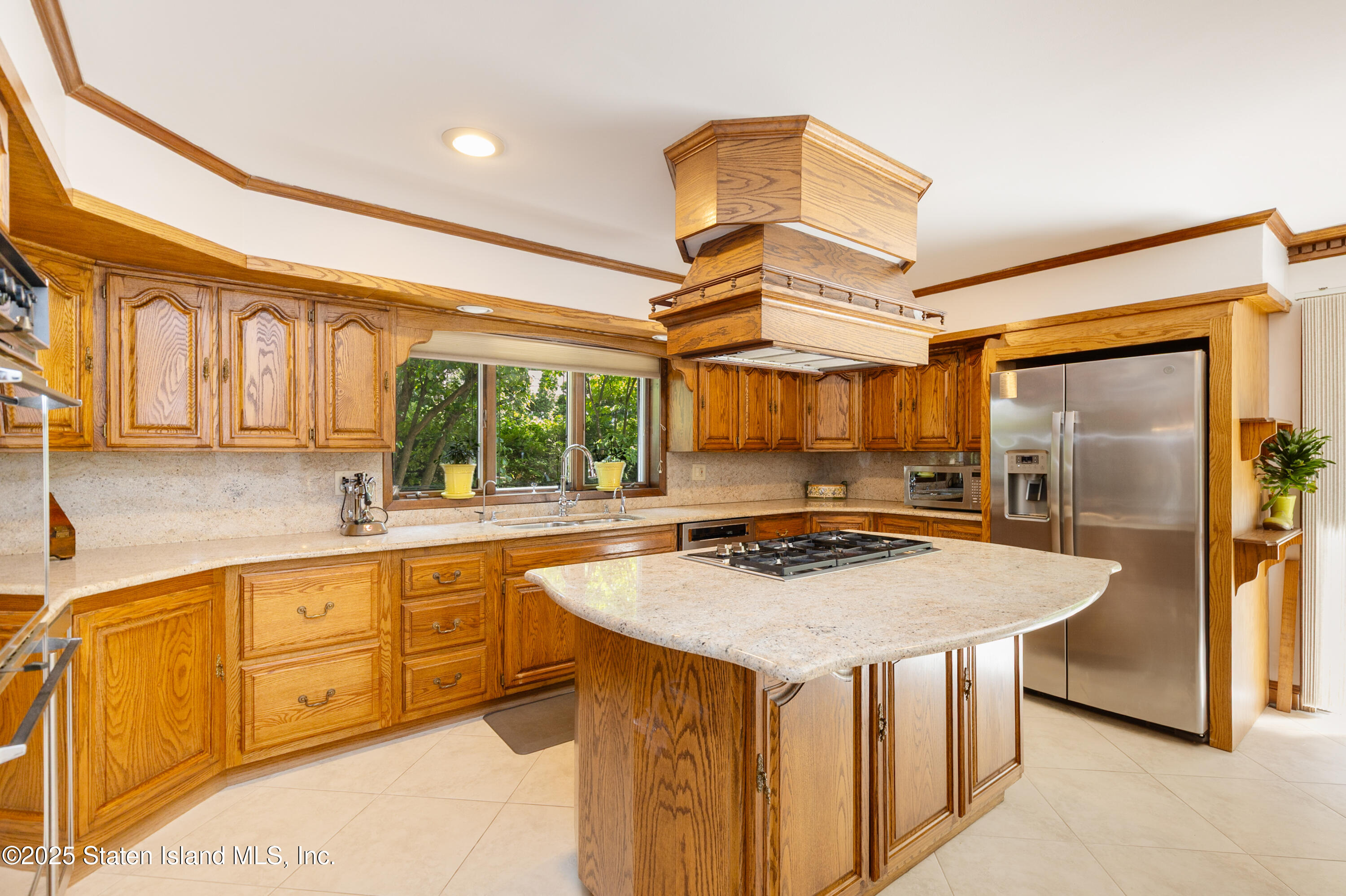 110 Wadsworth Road, Staten Island, New York image 31