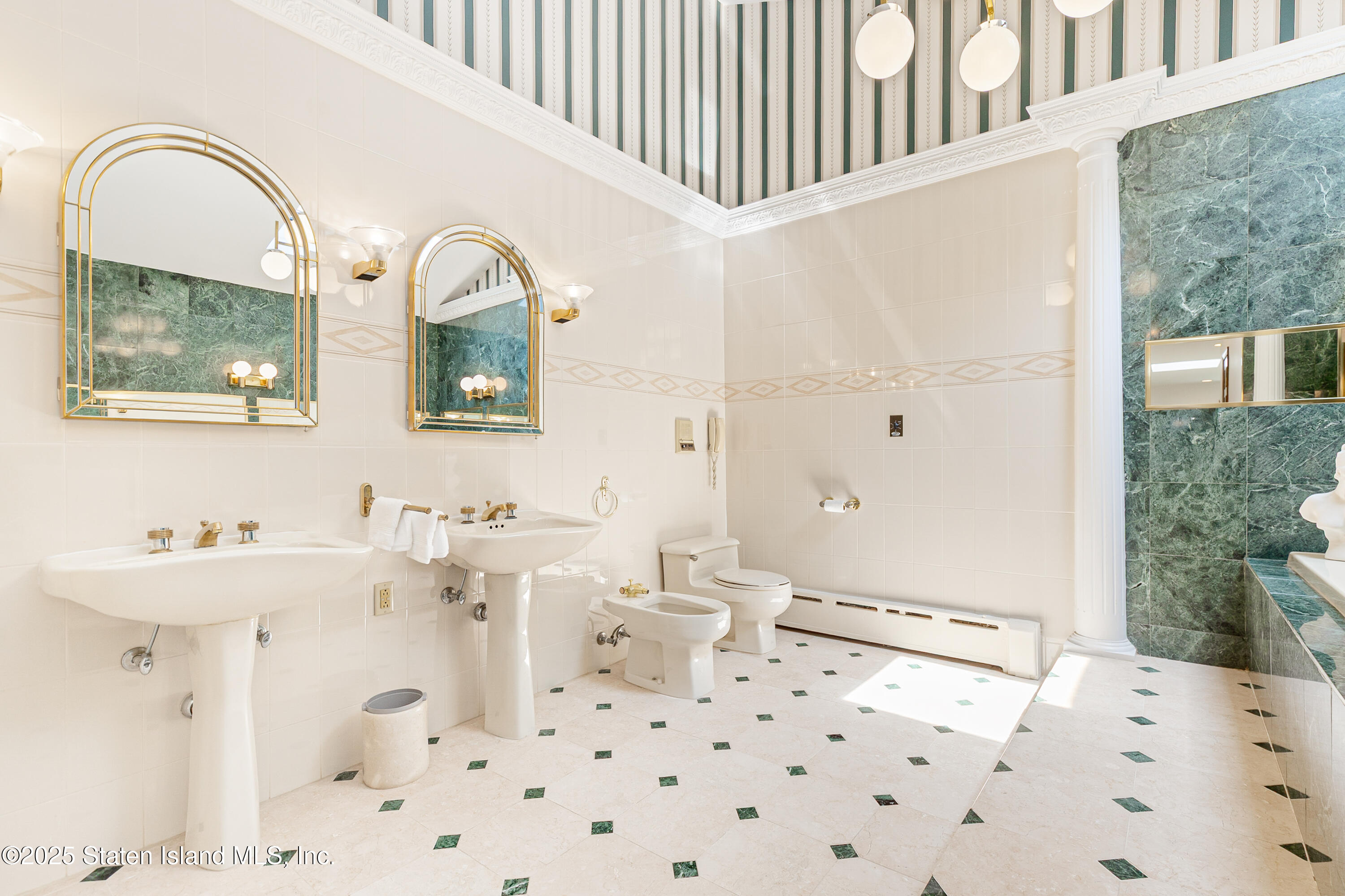 110 Wadsworth Road, Staten Island, New York image 44
