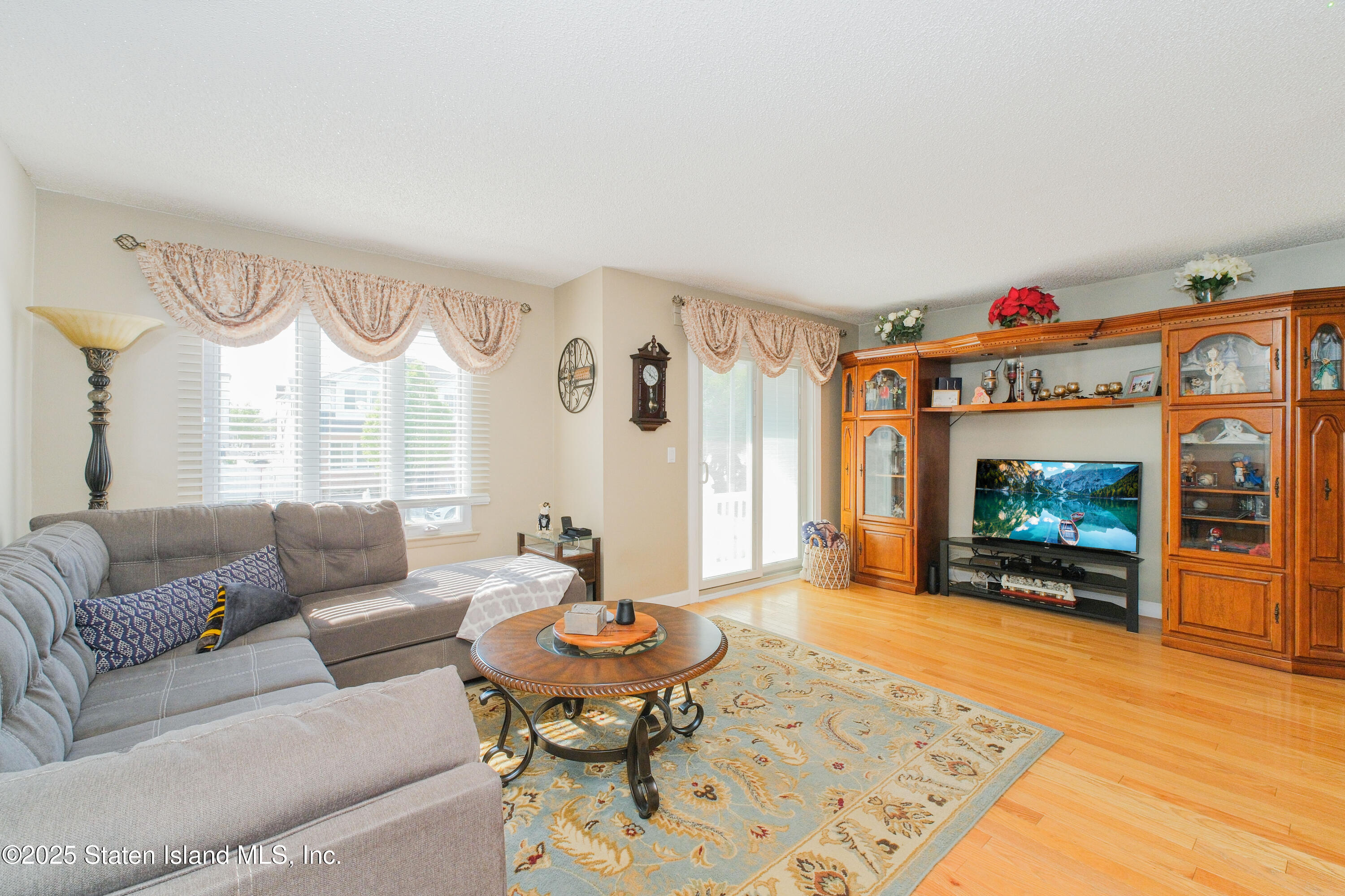397 Elvin Street, Staten Island, New York image 10