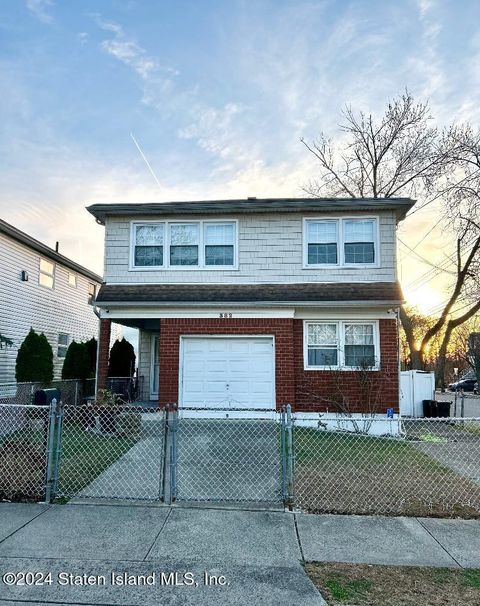 Photo of 382 Adelaide Avenue, Staten Island, NY 10306 (MLS # 2406725)