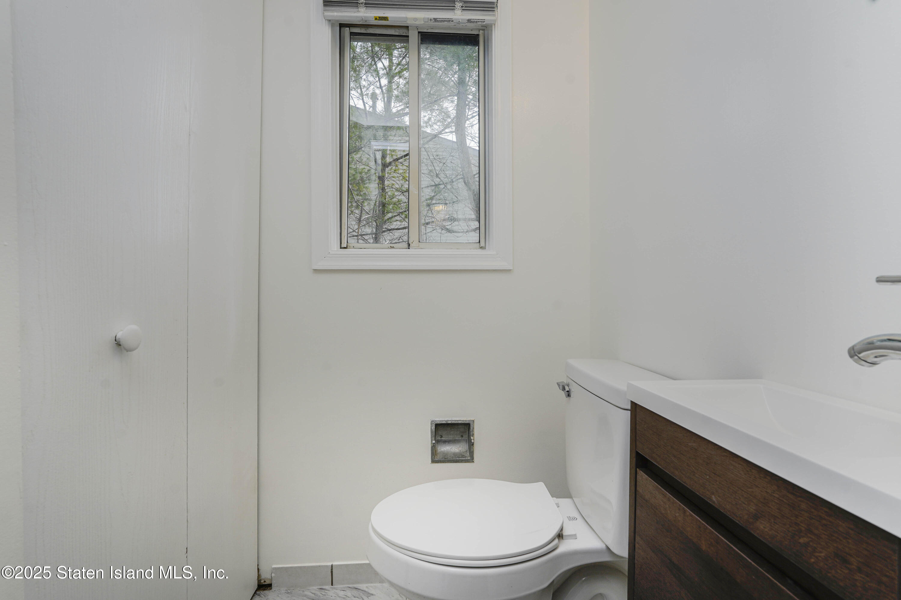 51 Emily Lane, Staten Island, New York image 27