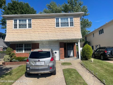 Photo of 457 Arlene Street, Staten Island, NY 10314 (MLS # 2404881)