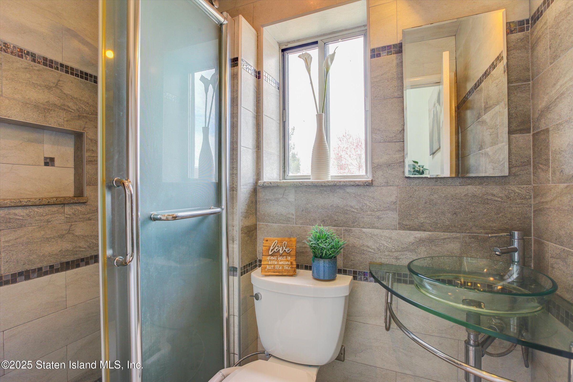 49 Wolkoff Lane, Staten Island, New York image 24