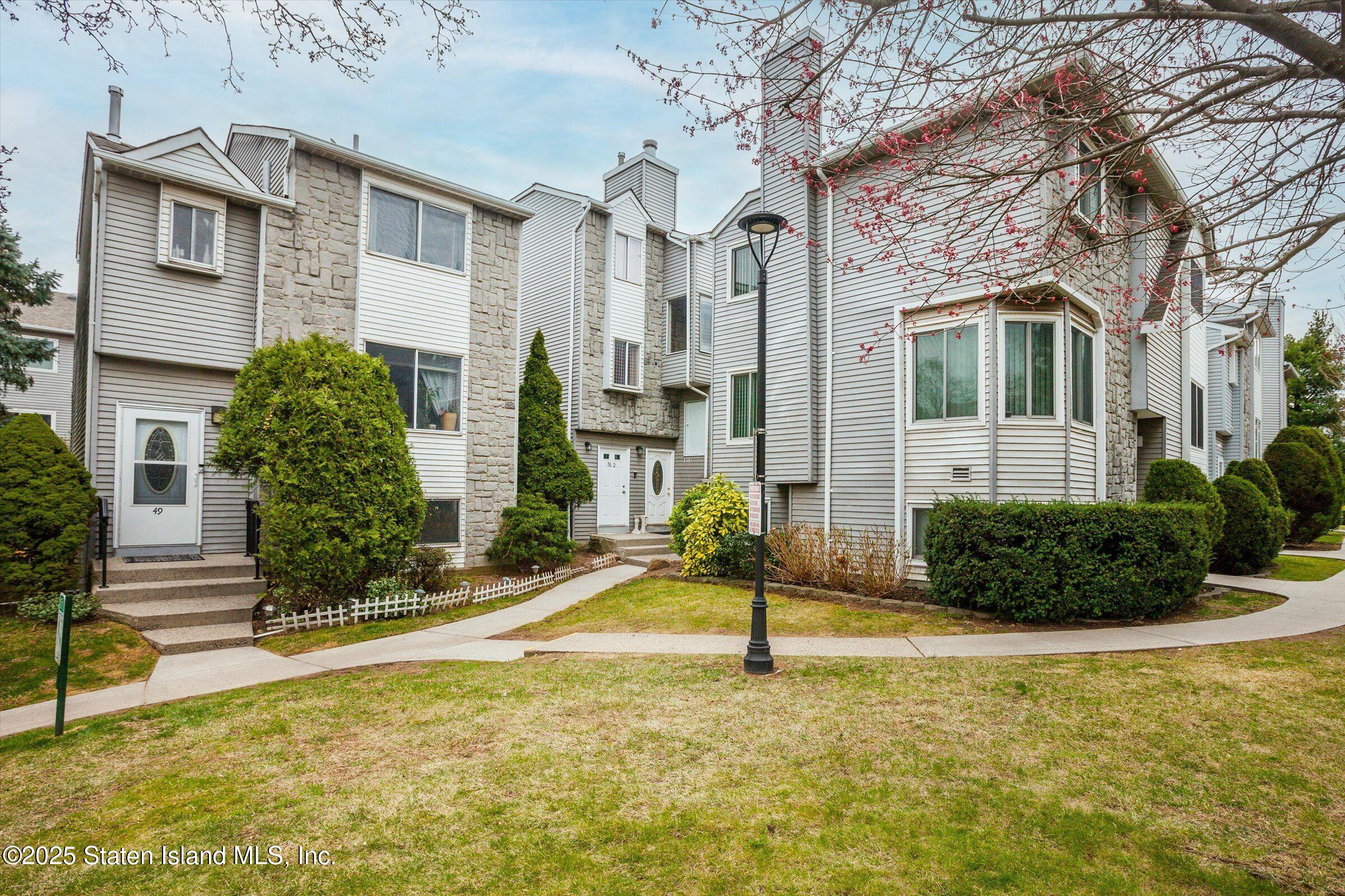 49 Wolkoff Lane, Staten Island, New York image 5