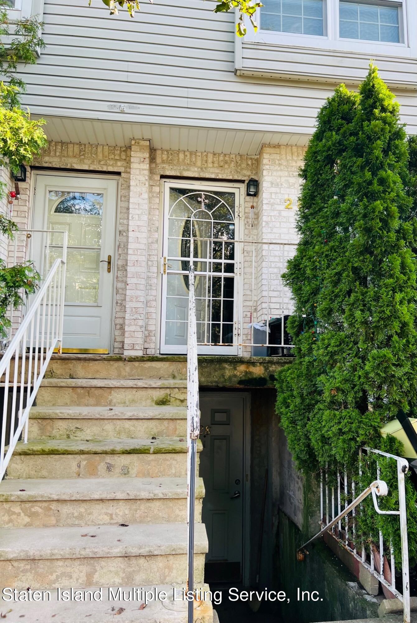 28 Sky Lane, Staten Island, NY 10304 MLS 1164278 Listing