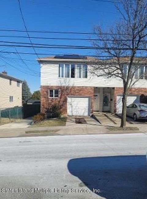 Photo of 365 Harold Street, Staten Island, NY 10314 (MLS # 2400509)