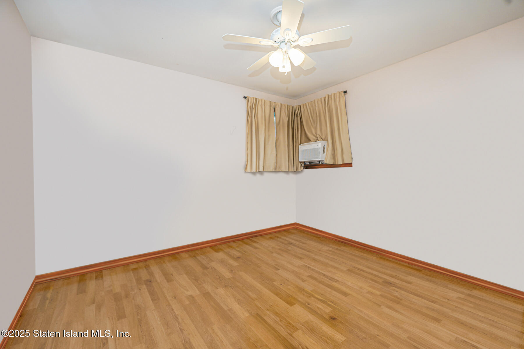 11 Bolivar Street, Staten Island, New York image 7