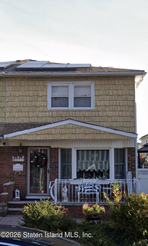 Photo of 371 Ridgecrest Avenue, Staten Island, NY 10312 (MLS # 2603787)