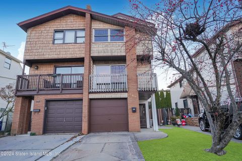 Photo of 260 Doane Avenue, Staten Island, NY 10308 (MLS # 2406690)