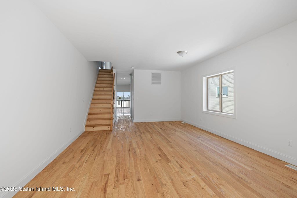 Photo of 1370 Forest Hill Road #2b, Staten Island, NY 10314 (MLS # 2506511)
