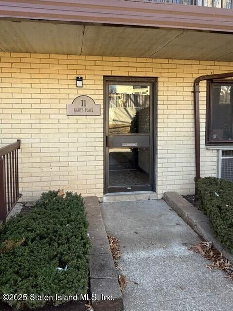 11 Kathy Place #3B, Staten Island, New York image 1