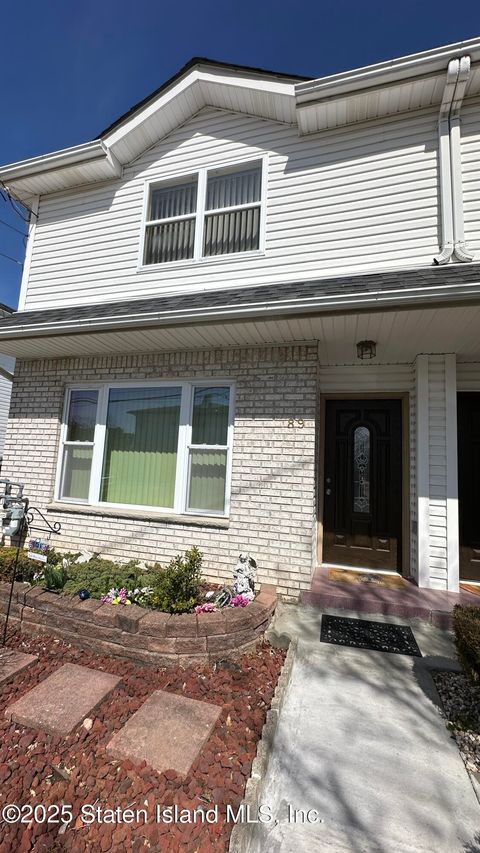Photo of 89 Isernia Avenue, Staten Island, NY 10306 (MLS # 2501600)