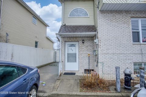 Photo of 45 Towers Lane, Staten Island, NY 10314 (MLS # 2602240)