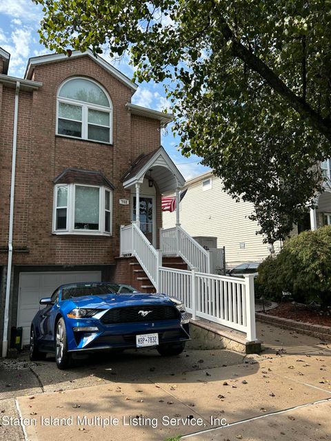 Photo of 752 Correll Avenue, Staten Island, NY 10309 (MLS # 1163981)