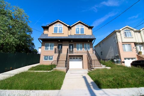 Photo of 83 Perry Avenue, Staten Island, NY 10314 (MLS # 2503379)