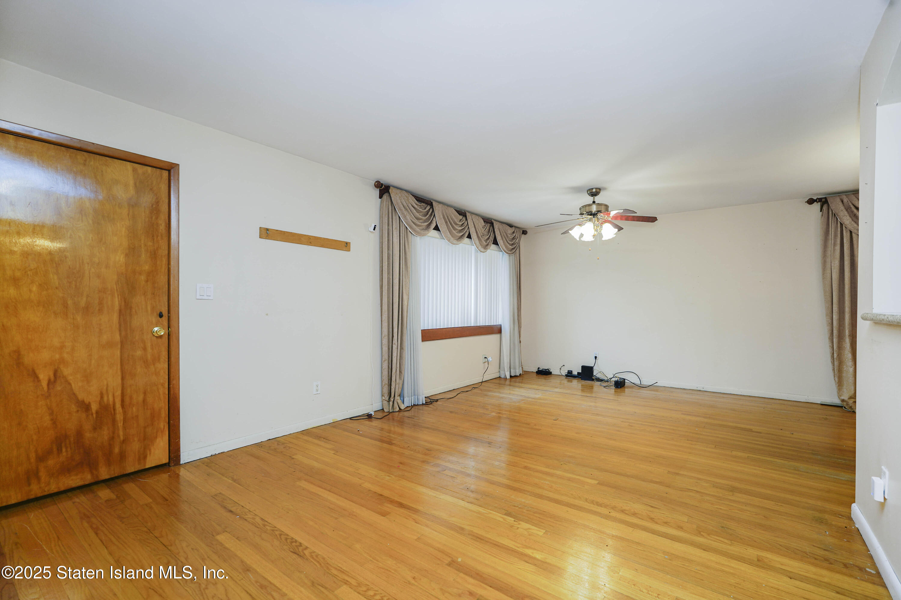 51 Fieldway Avenue, Staten Island, New York image 4