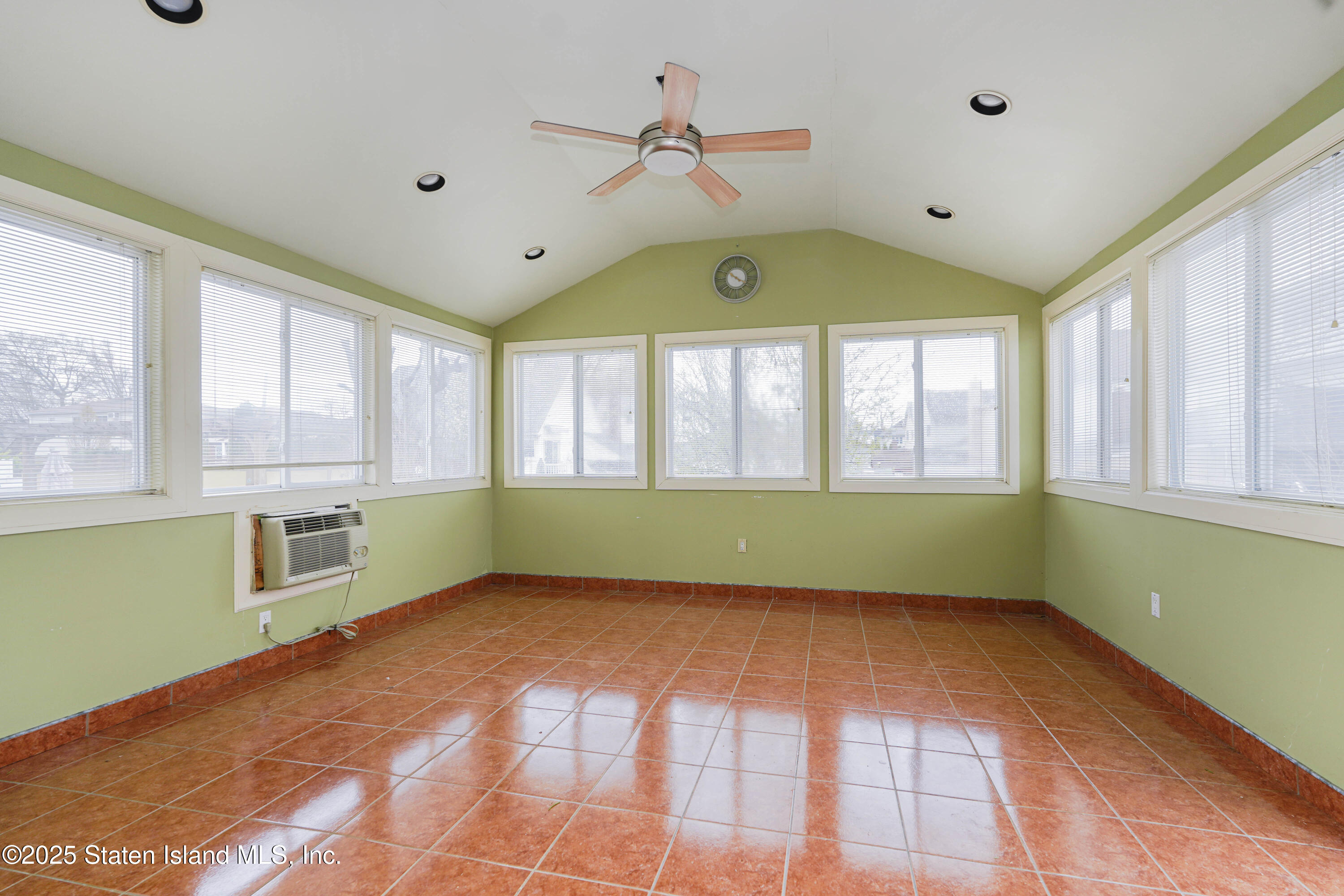51 Fieldway Avenue, Staten Island, New York image 25