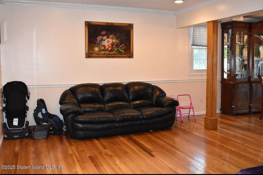 Photo of 15 Soren Street, Staten Island, NY 10314 (MLS # 2504164)