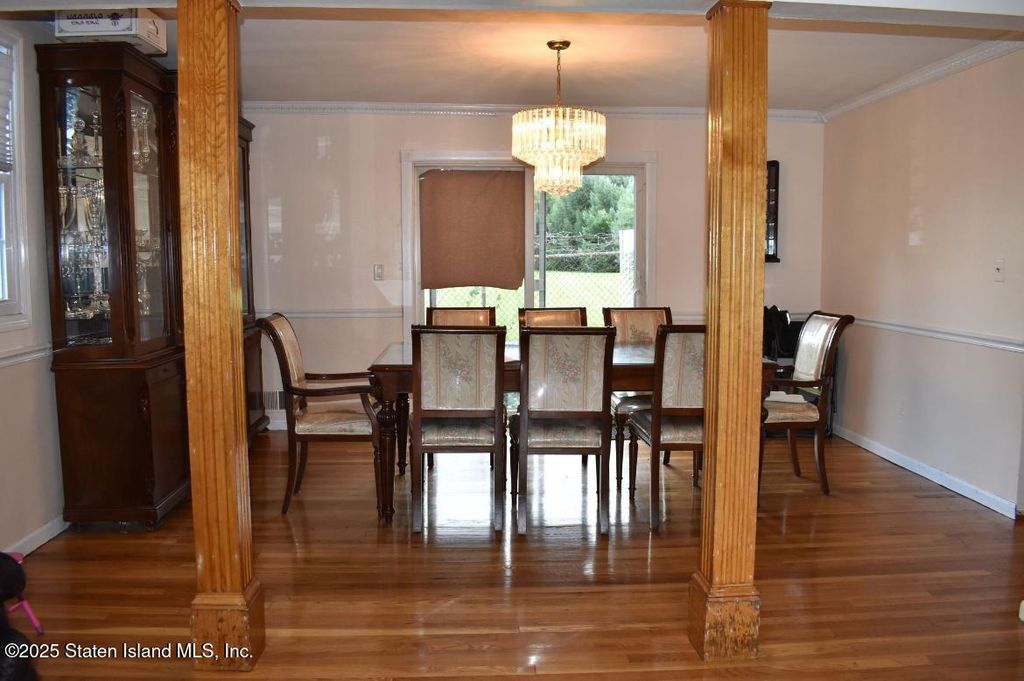 Photo of 15 Soren Street, Staten Island, NY 10314 (MLS # 2504164)