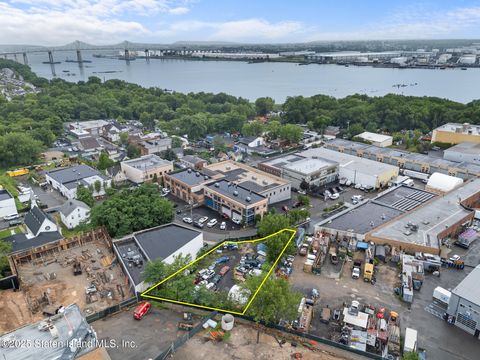 Photo of 0 Winant Place, Staten Island, NY 10309 (MLS # 2503991)