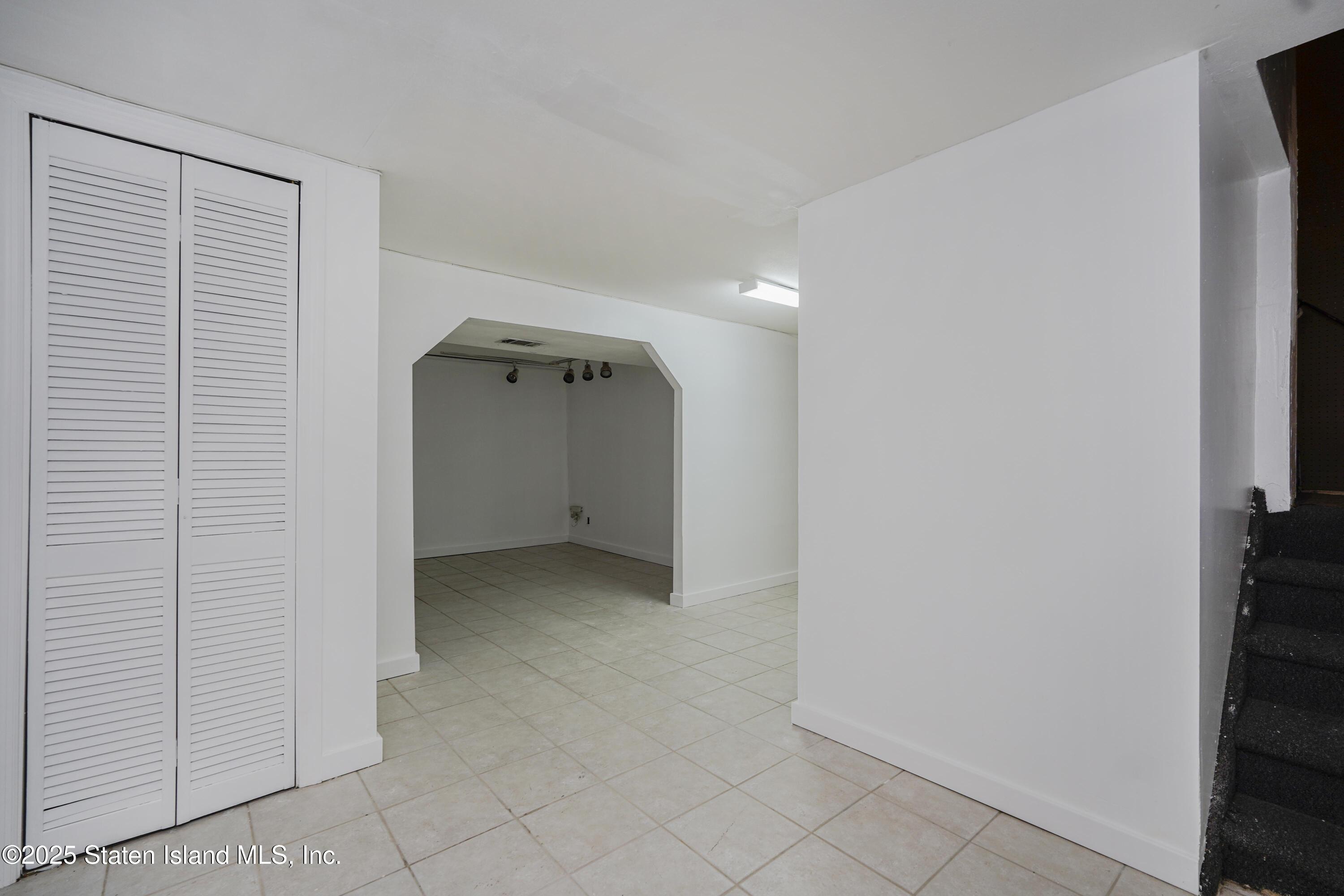 192 Ramapo Avenue, Staten Island, New York image 17